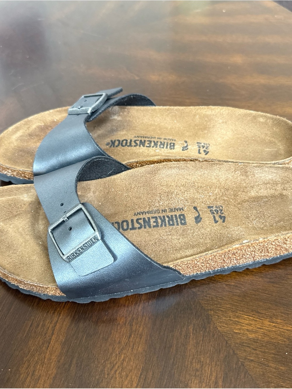 Birkenstock Black Arizona Single-Buckle Sandals - Picture 3 of 9